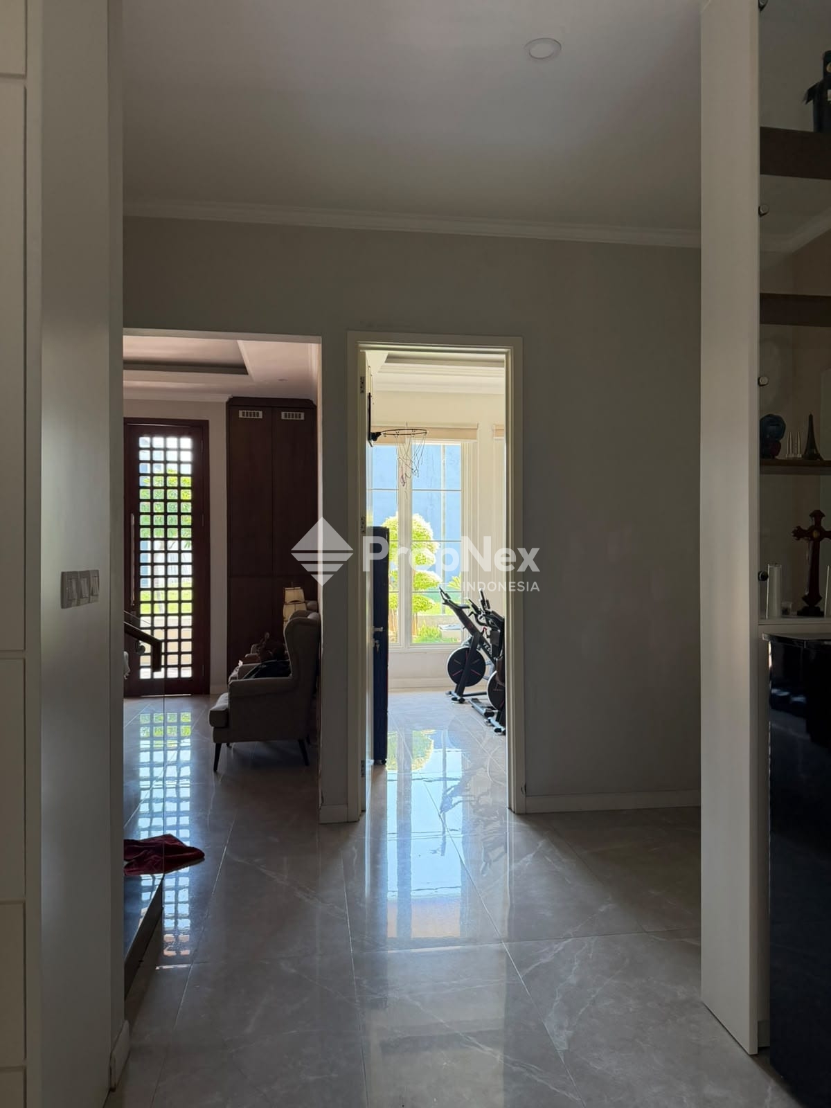 DIJUAL WATERFRONT CITRALAND - Rumah nyaman dengan fasilitas lengkap di lokasi premium Citraland! — foto 4